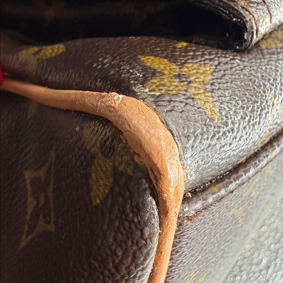 Louis Vuitton vintage Manhattan Monogram. pre-loved please refer to photos. - Picture 5 of 15